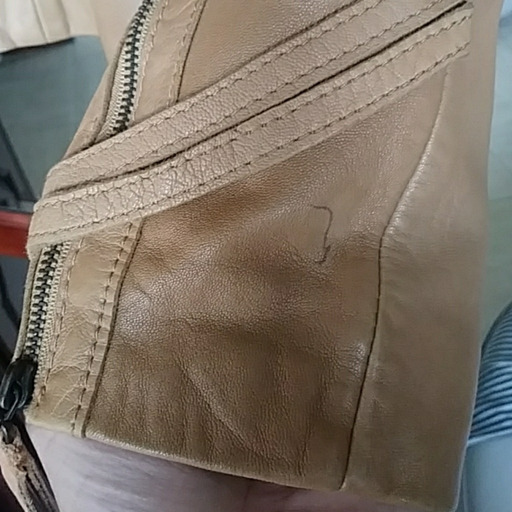 Tristan & Iseut Leather Jacket - Picture 6 of 7